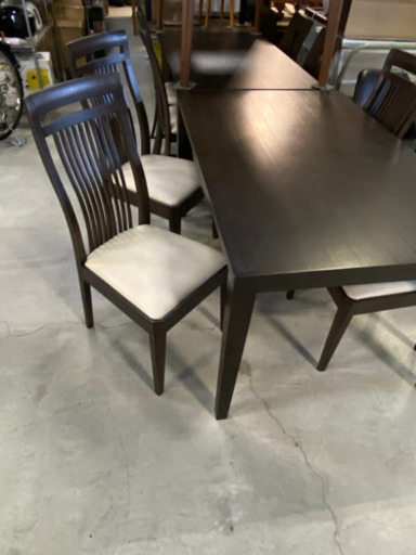 激安!!イスセットでお買得!!大塚家具 ダイニングテーブル+イス×4脚セット 配送もご相談ください。