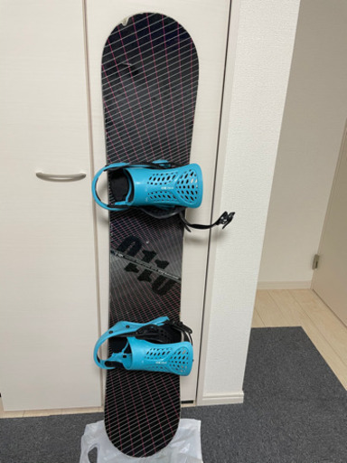 スノーボード　011 artistic  double 板　148.5cm