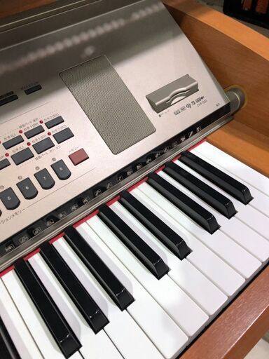 YAMAHA　クラビノーバ 電子ピアノ　CVP-303