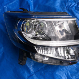 タントカスタム LA600S ヘッドライト