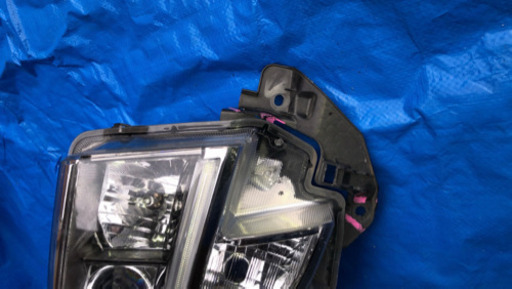 タントカスタム　LA600S  ヘッドライト