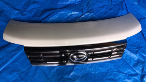 タントカスタム　LA600S ボンネット　パールホワイト