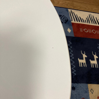 白いテーブルの画像