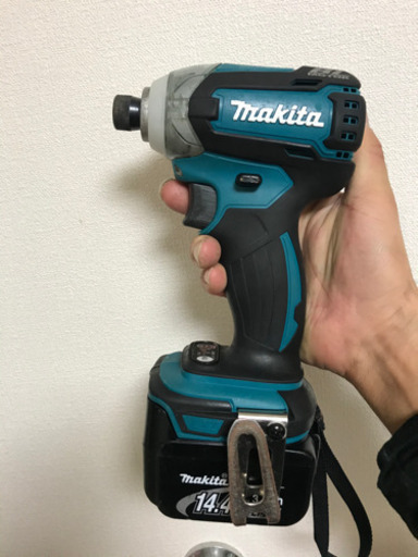 マキタインパクトドライバー本体+バッテリー1個のみ　値下げしました‼️