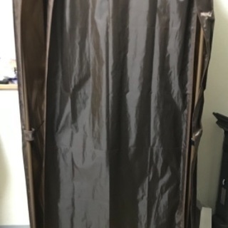 ハンガーラック　カバー付きの画像