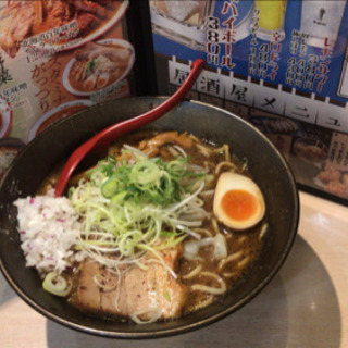 🍜☺️カラダに悪いのわかってる…ラーメン巡り道🍜🏝✨
