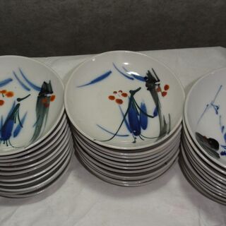 小絵皿　と　勝峰　花瓶？一輪挿？他の銘柄の木箱に入ってます　伝統工芸　工芸美術　アンティークの画像