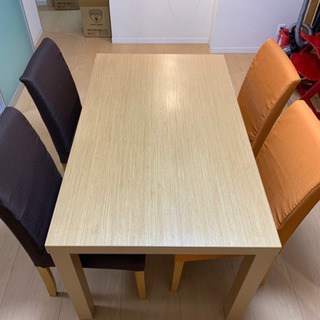 ニトリ　ダイニングテーブル5点の画像