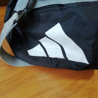 アディダス ボストンバッグ adidas 2WAYバッグ　ブラックの画像