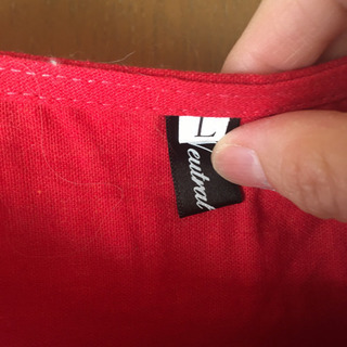 膝下丈　長袖赤色ワンピース　春秋向け　両ポケット付き　Lサイズの画像