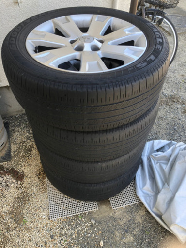 中古夏タイヤ　GOOD YEAR 225/55 r18