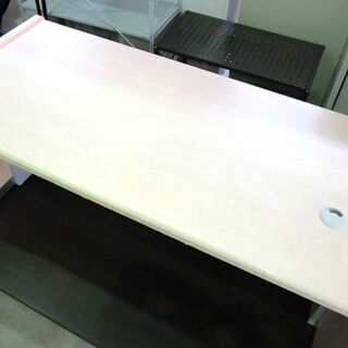 オフィスデスク 机 袖無し 幅156.5×奥72×高71 ベージュ 事務用品 事務机 OAデスク 会社 シンプル 札幌 厚別店