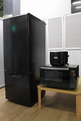 ｈブラック　黒家電3点セット　冷蔵庫168L/フラット電子レンジ/炊飯器　自社配送エリア限定 2020年製  家電セット 店頭引取大歓迎♪ R3240)