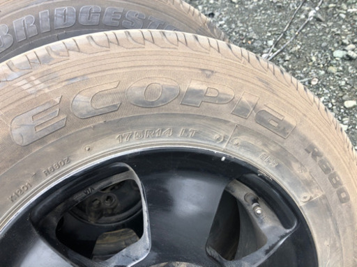 値下げ夏タイヤ175/R14 アルミ付き