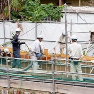 【トリプル3】寮費3か月無料・3食つき・賞与も3回・安定以上の超待遇d（・∀＜）重機オペレーターの画像