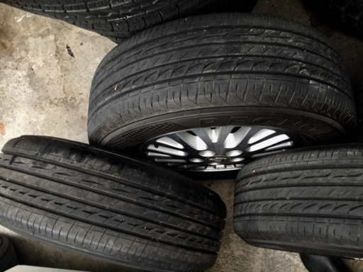 値下げしました！17マジェスタ 純正アルミホイール 215/65R15 バリ山！