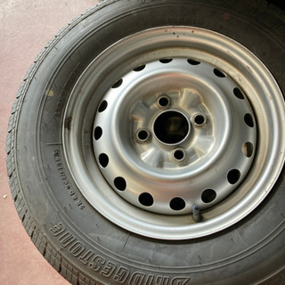 夏タイヤ165R 13-6PR、4本セット鉄ホイール付きの画像