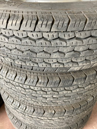 夏タイヤ165R 13-6PR、4本セット鉄ホイール付き