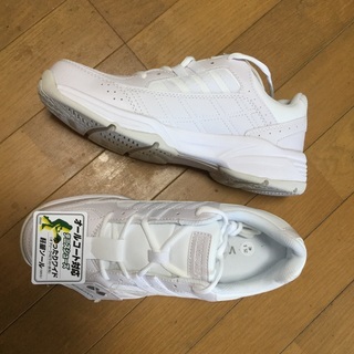 未使用 テニスシューズ の画像