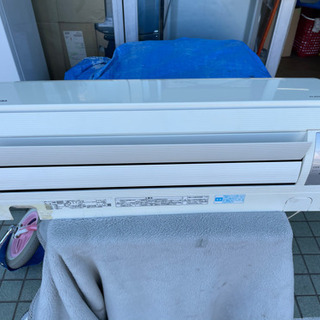 TOSHIBA ルームエアコン　10畳用　標準取付工事込み　リサイクルショップ宮崎屋　21.4.22   yの画像