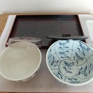 蓋付き保存容器 お盆付きの画像