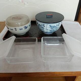 蓋付き保存容器 お盆付きの画像