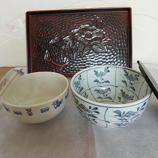 蓋付き保存容器 お盆付きの画像