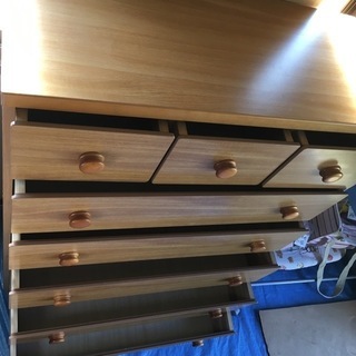 6段の箪笥 カジュアルキャビネットの画像