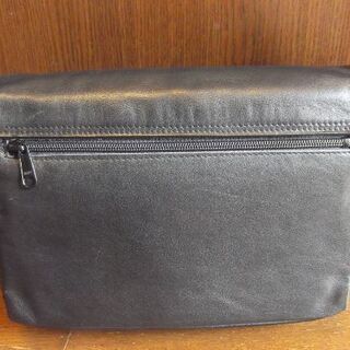 黒　ブラッグ　本革　カーフ　高級ショルダーバッグ　三越デパート　中古USEDの画像