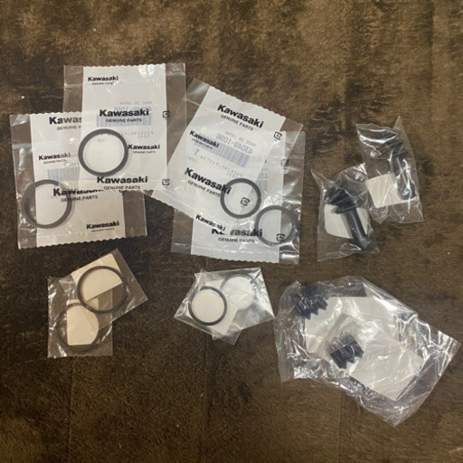 ZRX400 フロント ブレーキ キャリパー オイルシール カワサキ 純正 オーバーホール