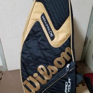 テニスのラケットバッグ
