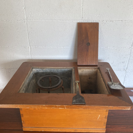 《受け渡し完了品》古民具 【木製 火鉢】骨董品