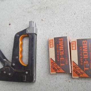 建築用　マックス　タッカーステープル