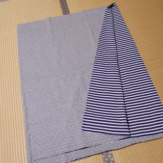両面フライス生地・布(未使用)ライトグレー水玉&ネイビー横縞柄　[No.2]の画像