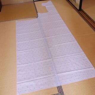 布・生地(はぎれ)白地に水色の模様の和風柄　[No.29]の画像