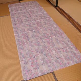 布・生地(未使用)白色の地にピンク色と灰色の花柄　[No.43]の画像