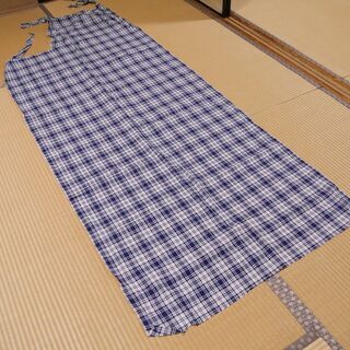 布・生地(はぎれ)紺色と白色のチェック柄　[No.49]の画像