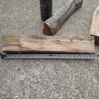 【在庫19kg】音も楽しめる！広葉樹クリの薪。長さ29cm。含水率17%未満。1年以上乾燥。茨城県潮来市。の画像