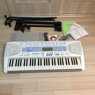 お話中スタンド付き カシオ キーボード の画像