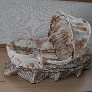 クーハン　赤ちゃん　カゴの画像