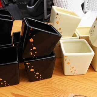 ★在庫多数!!未使用倉庫保管品 陶器フラワーボックス 黒/白10...