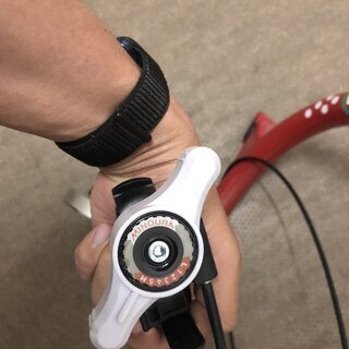 MINOURA LR340 固定式サイクルトレーナーの画像
