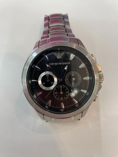 アルマーニの時計