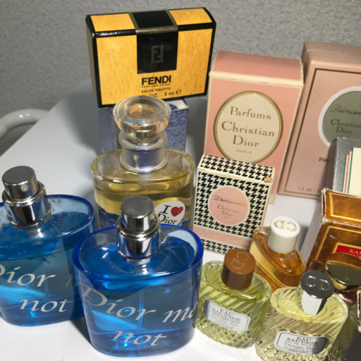 香水　まとめ売り　香水まとめ売り 香水 まとめ売り ディオール ジパンシー GUCCI FENDI など