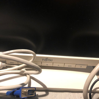 富士通　19型液晶　キーボードセットの画像