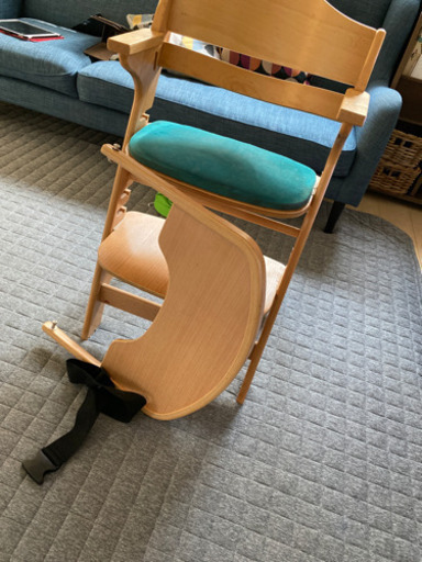 子供椅子　カトージ