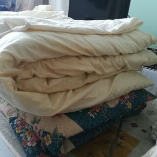 布団一式　もらい手探してますの画像