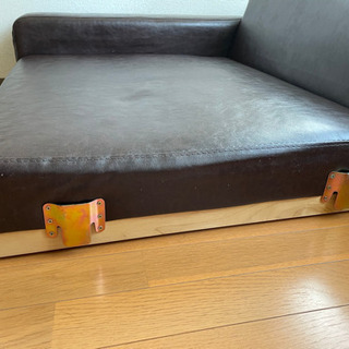 本格的なソファ　お早めにご連絡ください　27日正午迄　御自宅までの運搬も可能の画像