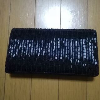 ビーズ　フォーマル　クラッチバッグ　手工芸品　未使用　ふた　かぶせ　磁石の画像
