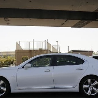 ✨サンルーフ、革シート付！超高級セダンがあなたの元に✨の画像